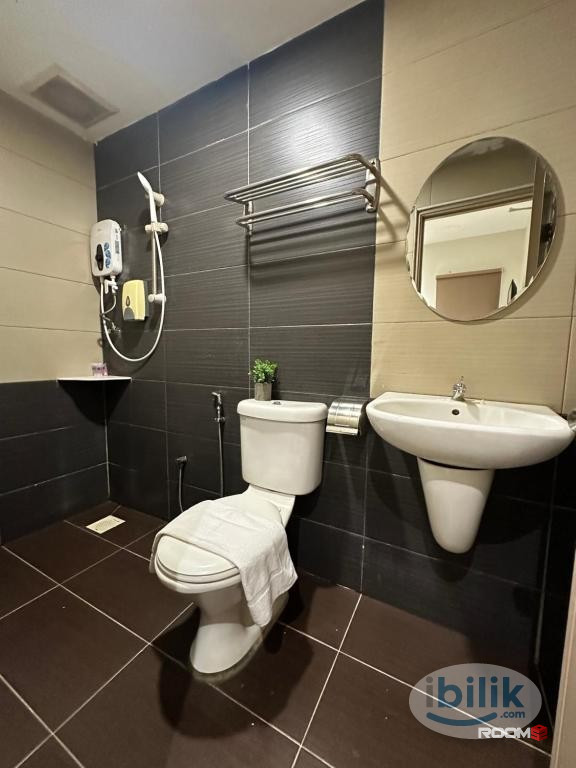 [Swan Cottage] Free Deposit‼✨ Master Room For Rent in PJS8 at Bandar Sunway Near Universities in Bandar Suwany