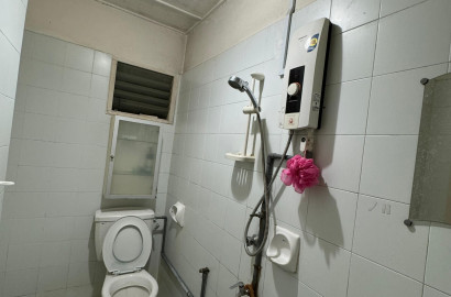 Single Room at Bandar Puteri Puchong, Puchong