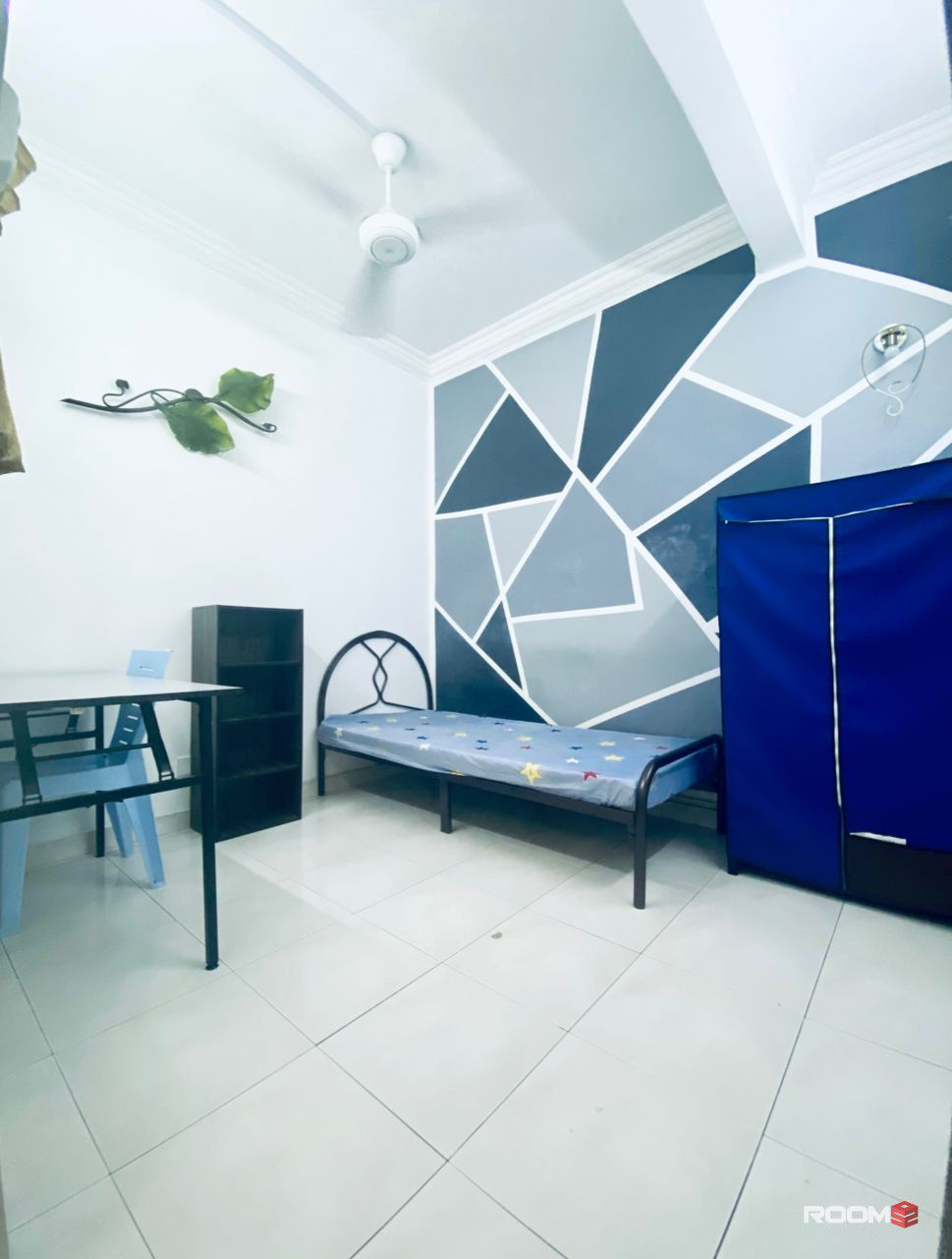 📣📣📣300 BOOKING FEE ONLY 🎆🎆🎆WHY WAIT❗❗❓❓ SUPER BIG ROOM AT SS2 PETALING JAYA