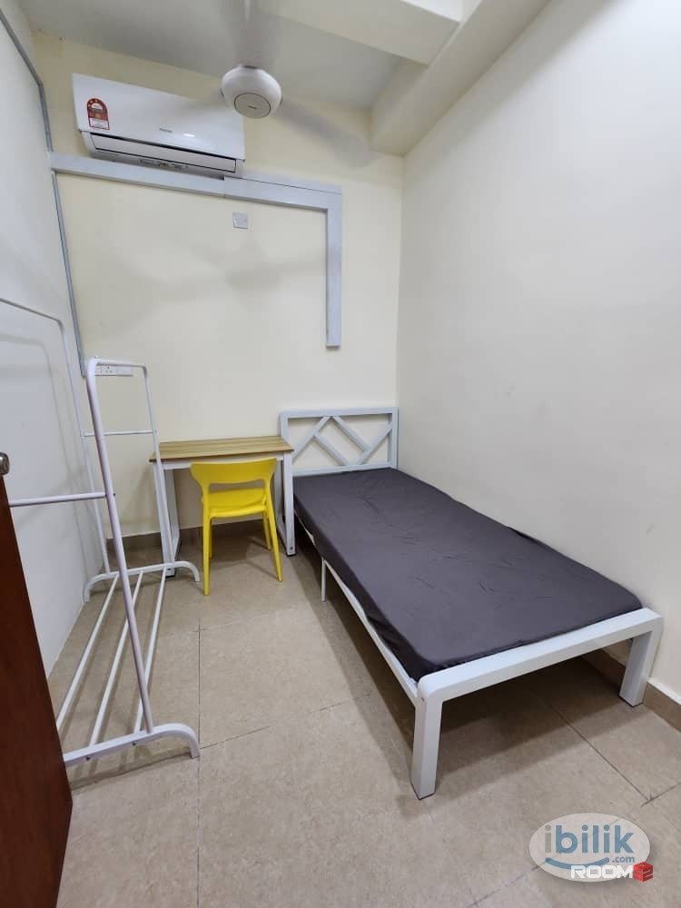 Single Room at Bandar Puchong Jaya, Puchong