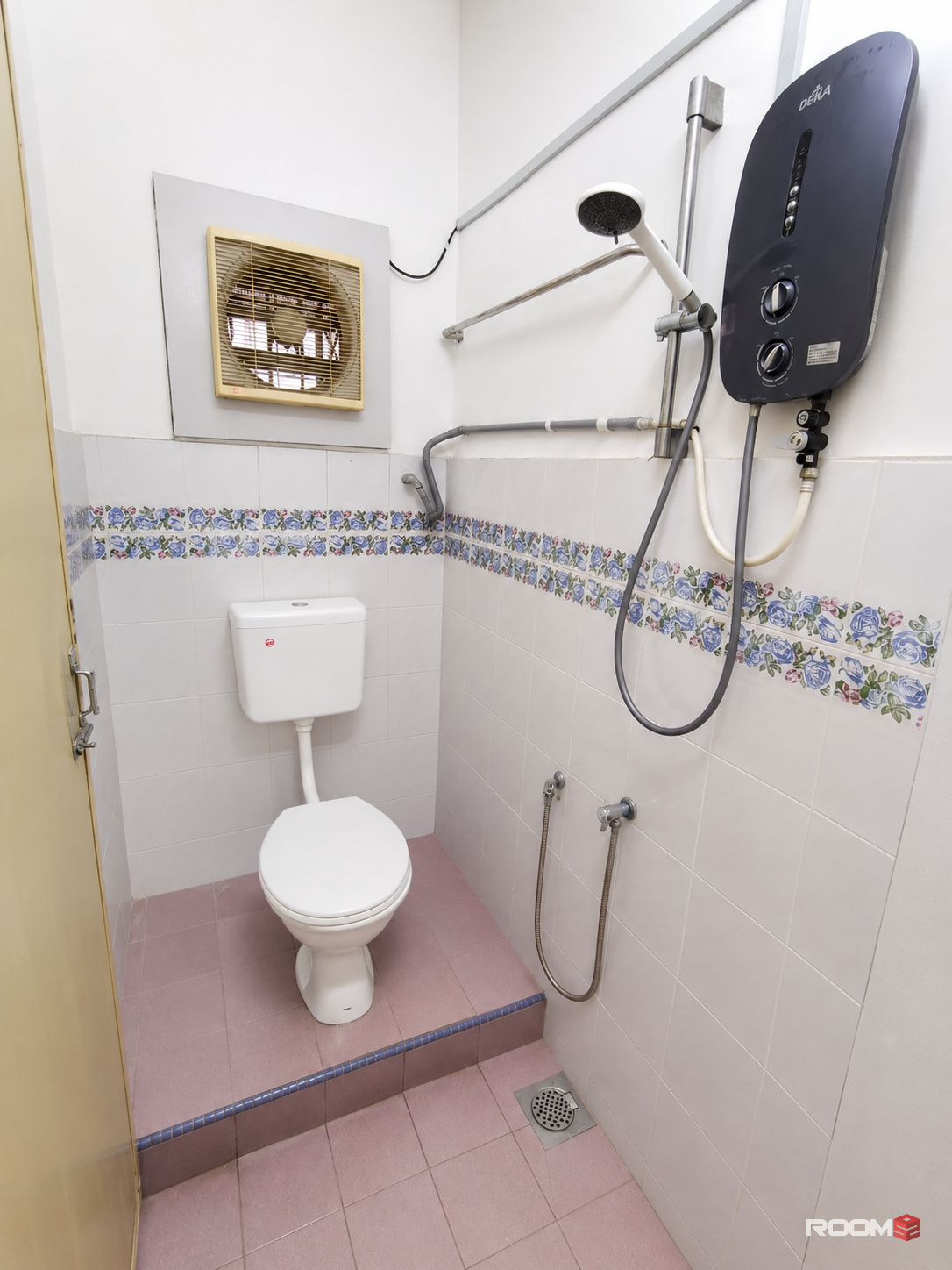 🏡 Room For Rent @ SS1 PJ | 🚍 PJ Free City Bus Opposite The House | 1km To Taman Bahagia LRT 🚉