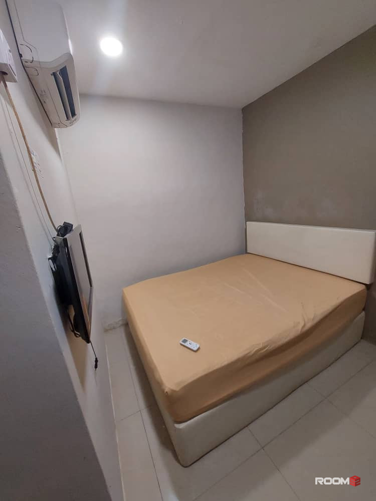 📍10 min to CIQ..6 min walk to KSL🚶‍♀️-Cozy, Fully furnished, zero deposit room available for rent🤗🔥