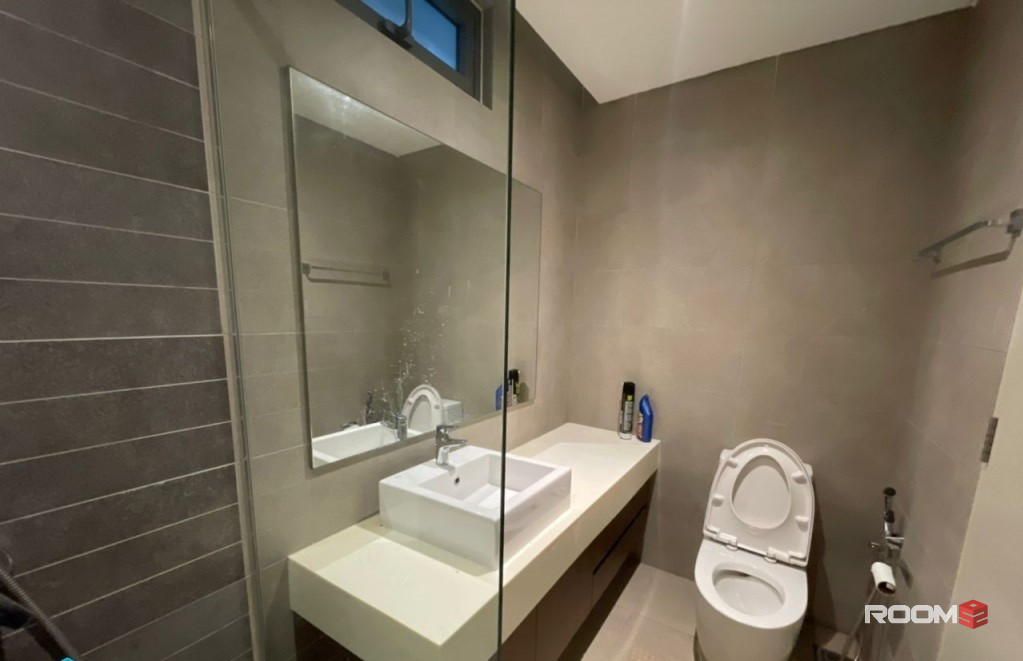 Single Room at VIVO Residential Suites - 5 Minutes to Bangsar South/Mid Valley