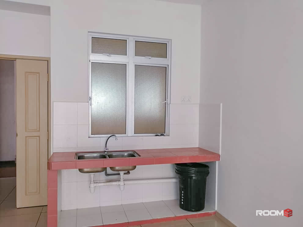 Walking distance to MMU University (Ixora Apartment) - Female Friendly Units