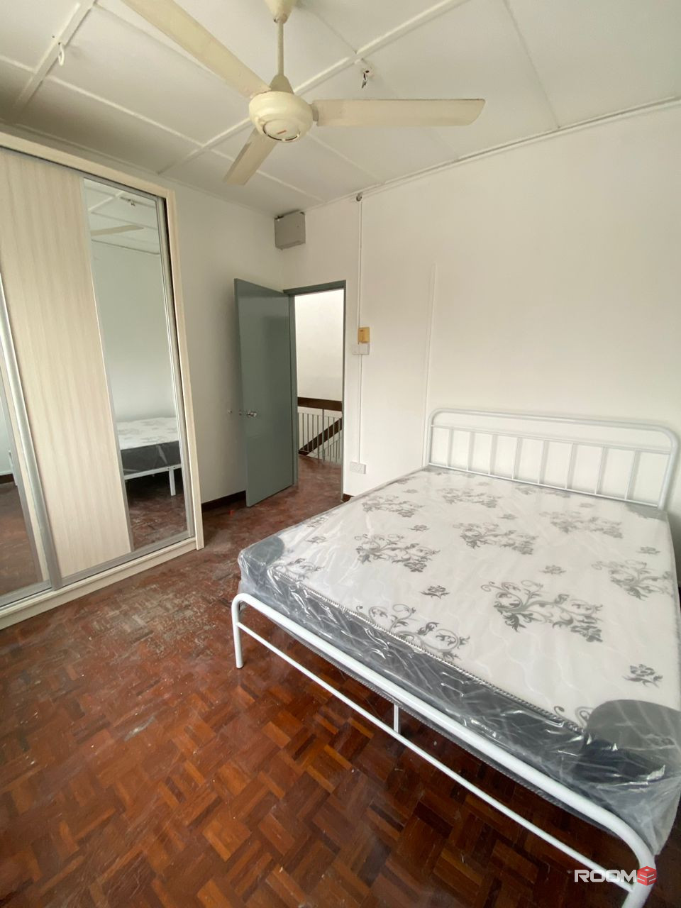 LOW DEPOSIT Affordable Room in SS18