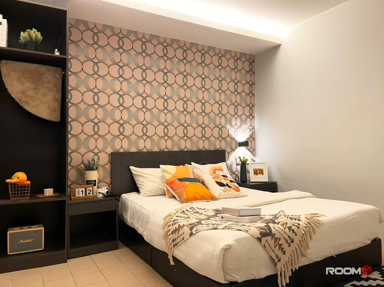 INTIMATE 0% DEPOSIT WITH PRIVATE MASTER BEDROOM & 3 MIN WALK TO MENTARI BRT STATION