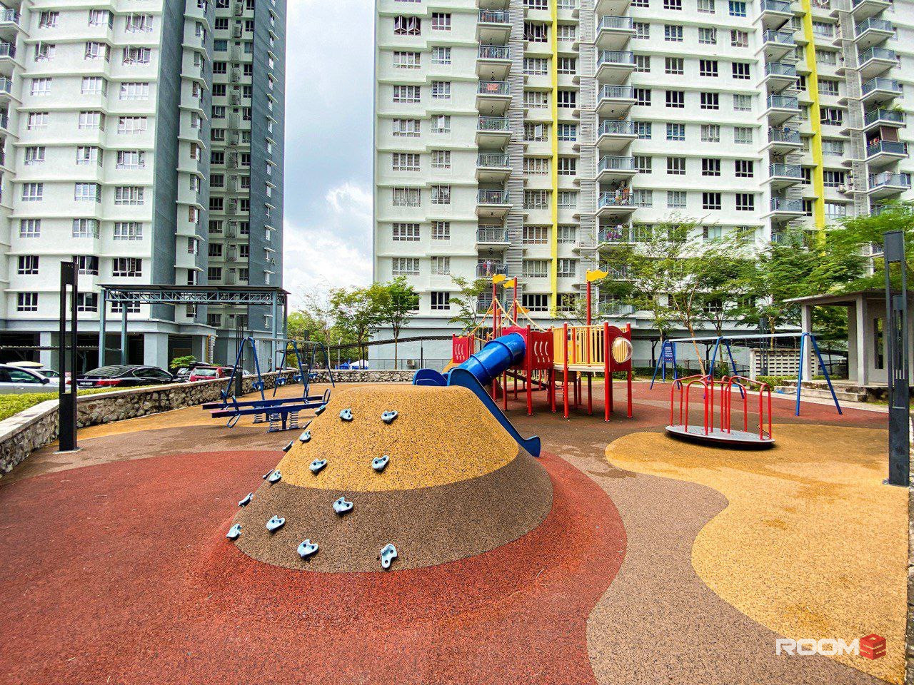 Middle Room, Blok E, Pudina Apartment, Putrajaya