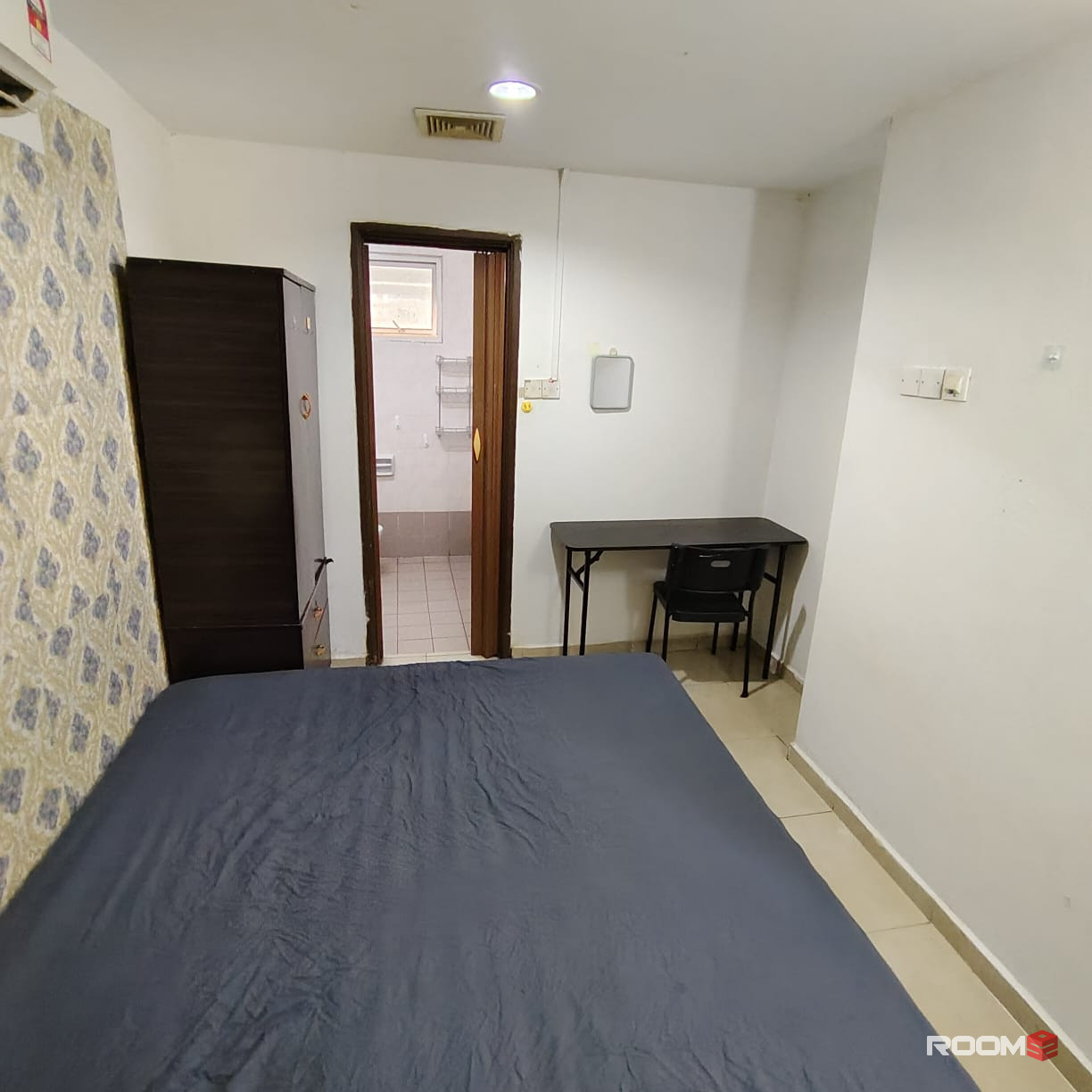 MASTER ROOM NEAR MRT SURIAN