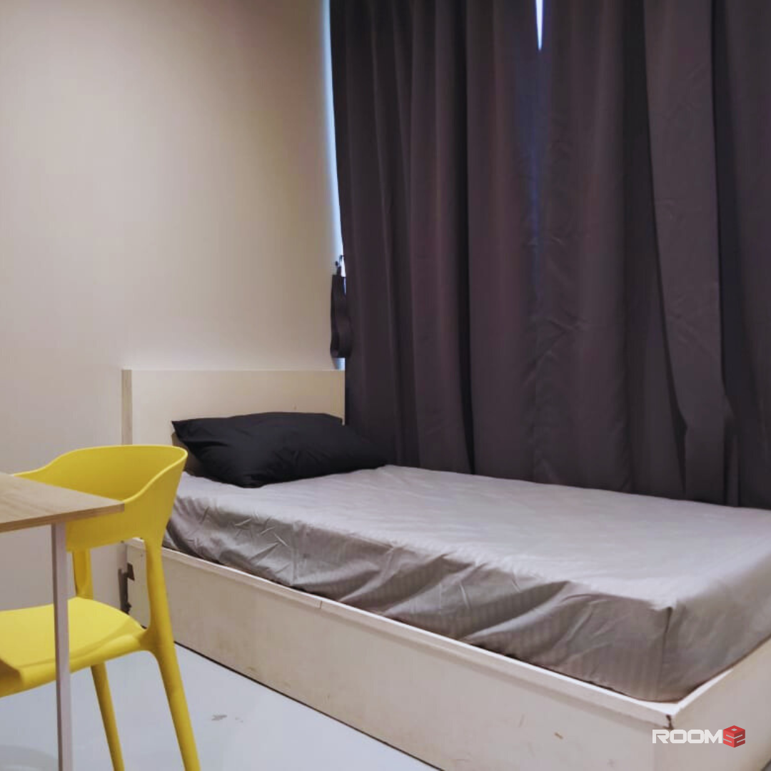 Beautiful ZERO DEPOSIT Room with Stunning Views 🌤️ 6 Min Walk To MRT Kajang Line 🚄