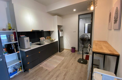 Low Density Unit Medium Room for Rent in Emporis Kota Damansara