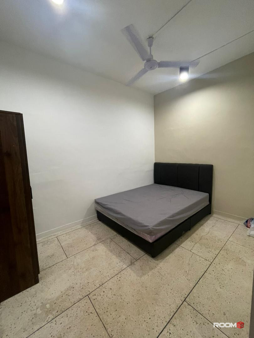 😍 Room Near CIQ Budget Friendly / Walking Distance 😍 SG workers