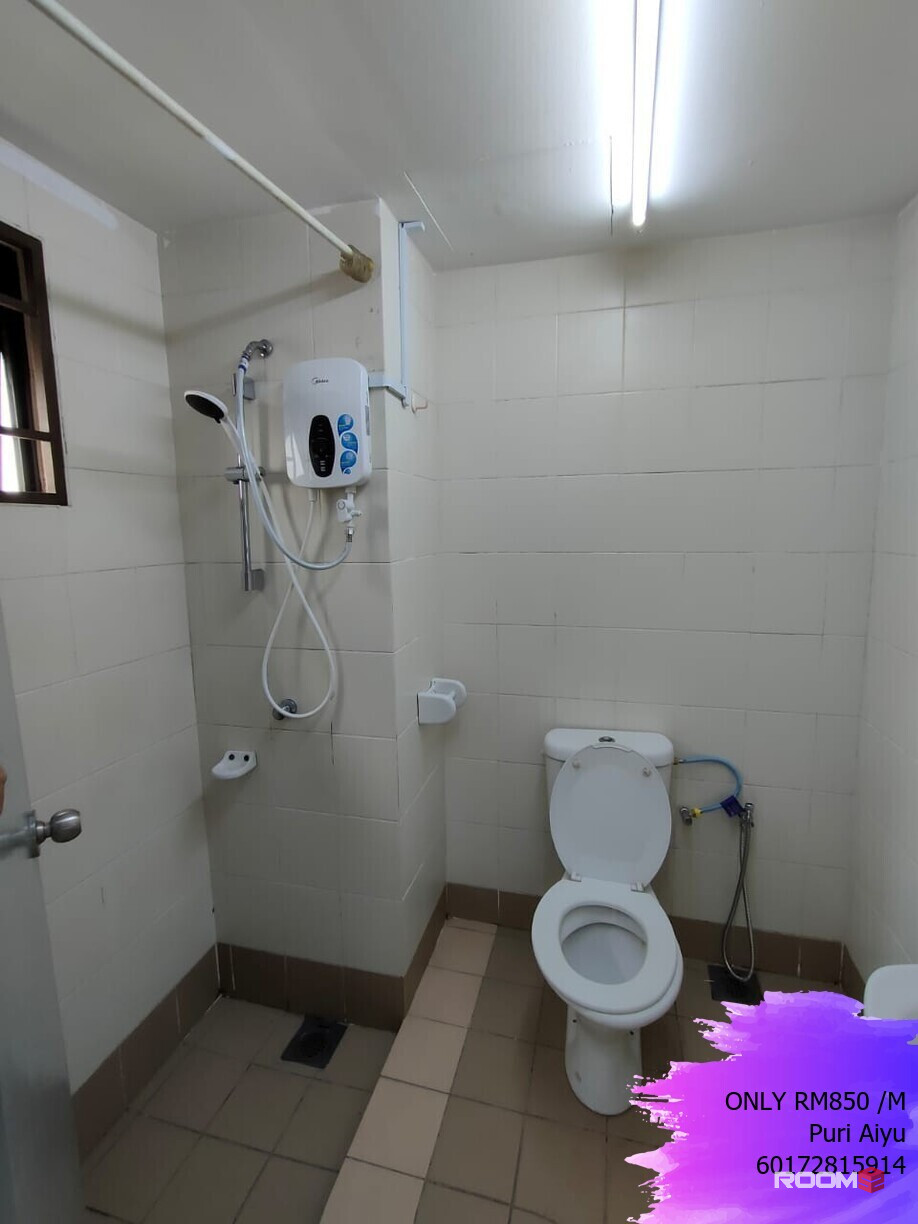 Master Room at Puri Aiyu, Shah Alam