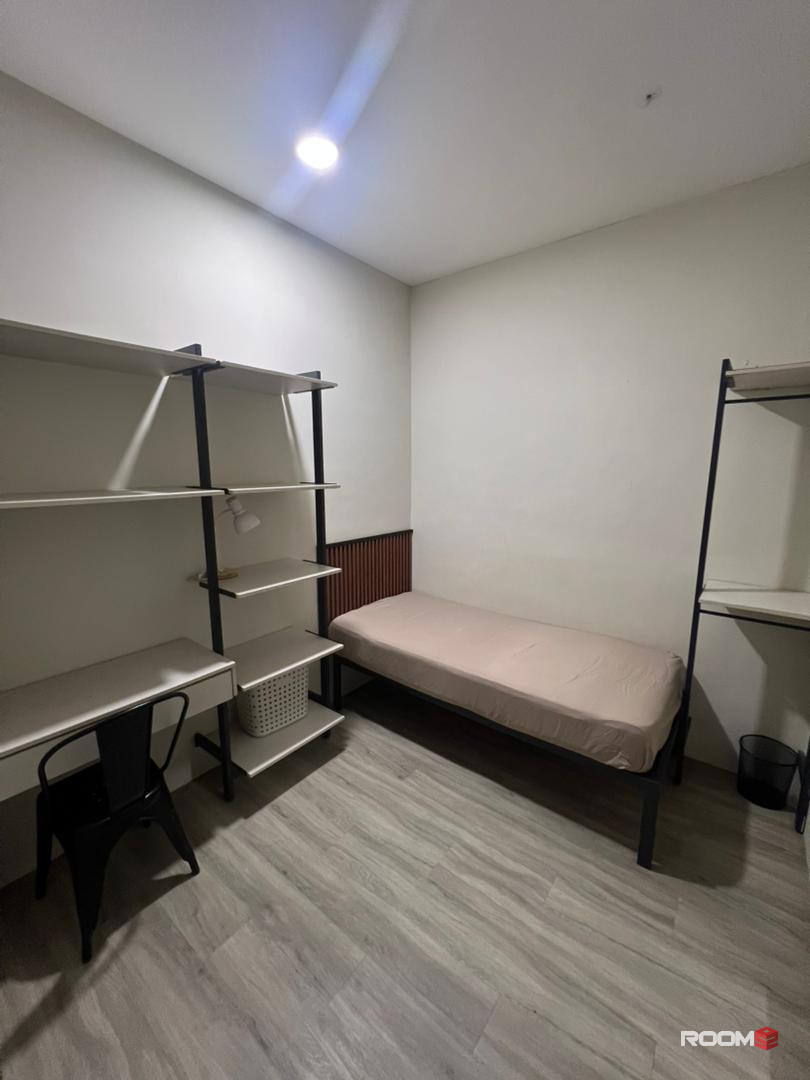 4 Mins 🚶to Main Place Mall Luxury Look Budget Room in USJ 21, Subang Jaya