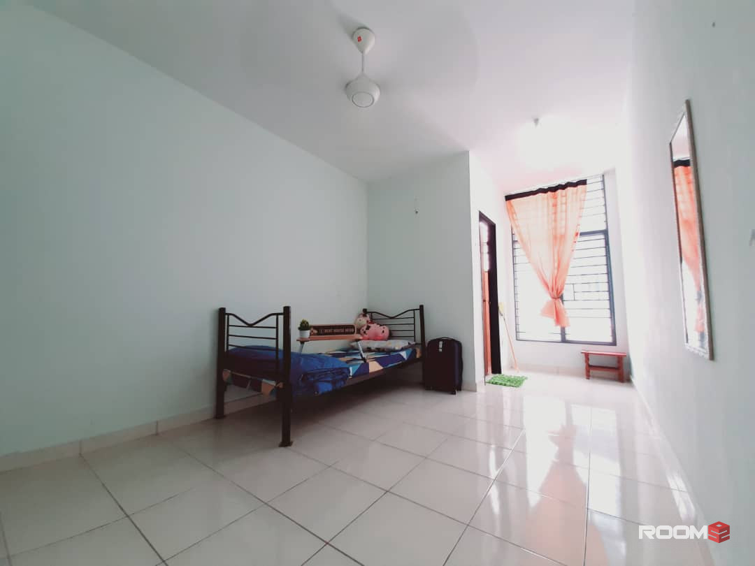 Middle Room at Bangi Avenue, Bangi, Bilik Sewa Bangi [🔥 👉 𝑭𝑶𝑹 𝑭𝑬𝑴𝑨𝑳𝑬, 30% off] Bangi Avenue, Agensi Nuklear