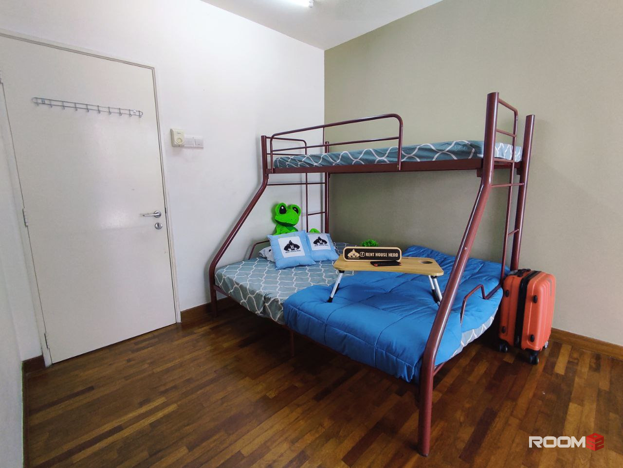 Middle Room at Bandar Mahkota Cheras, Cheras South 😍 ~ Bilik Sewa Cheras [BTHO 📌] Sunstone Villa, Mahkota Cheras, UTAR