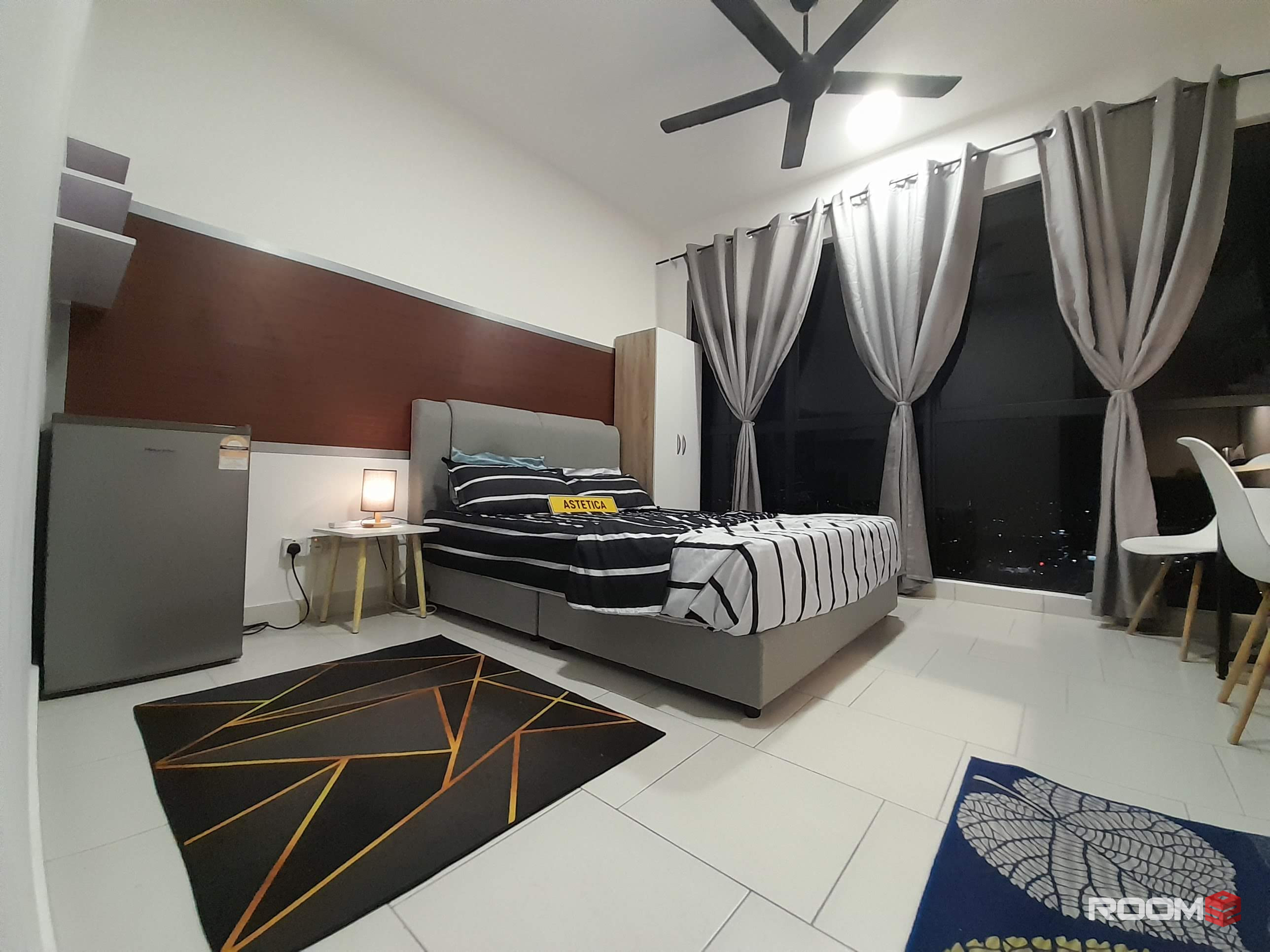 Master Bedroom Attach Bathroom For Rent Astetica Residence The Mines Seri Kembangan UPM Serdang