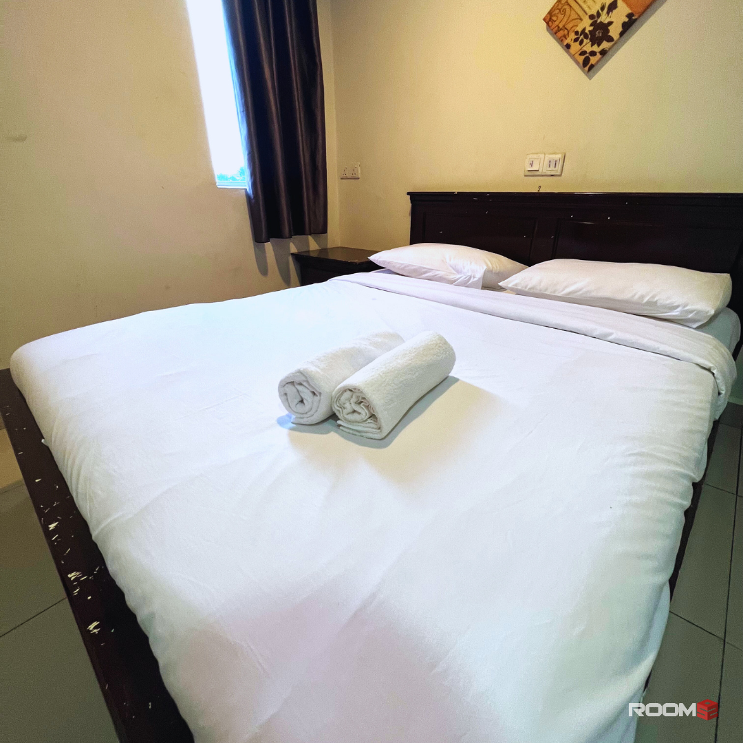 😎🥳This property is a commuter's dream! Just a short 6-minute walk to MRT Stadium Kajang 🚄