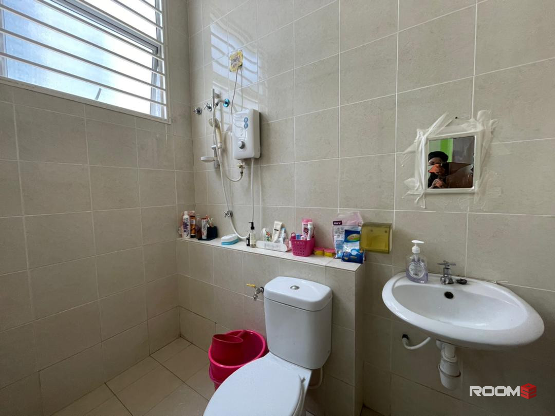 Master Room at Bangi Avenue, Bangi 🔥 👉 Bilik Sewa Bangi [𝐅𝐞𝐦𝐚𝐥𝐞 🌼💥 ] Bangi Avenue/ Lama, Agensi Nuklear, CS