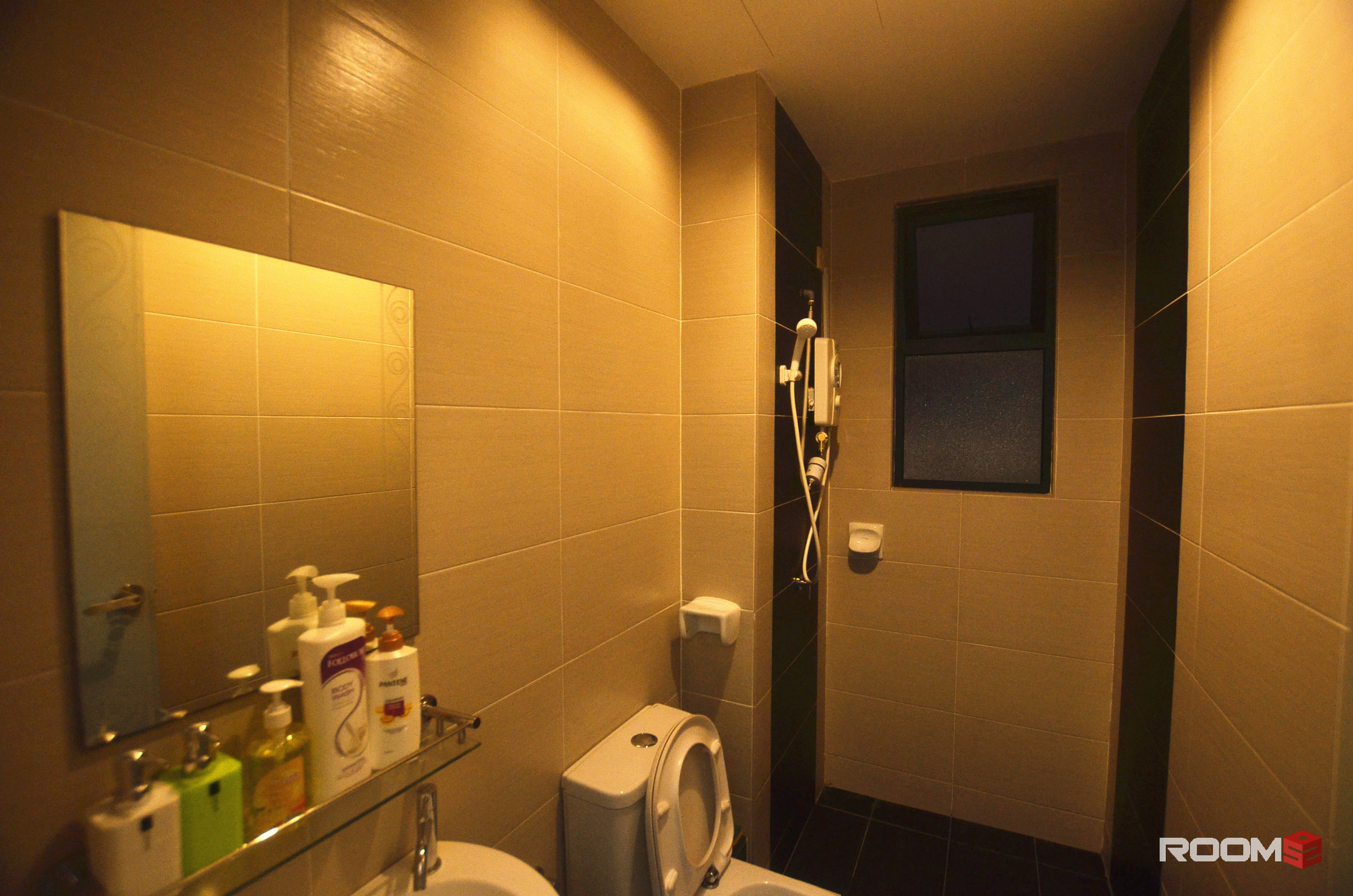 Amaya Maluri - Near LRT & MRT - Master Room (Near TRX, Bukit Bintang, TIME Square, Cheras, Ampang, Pandan,Pudu,Ismail)