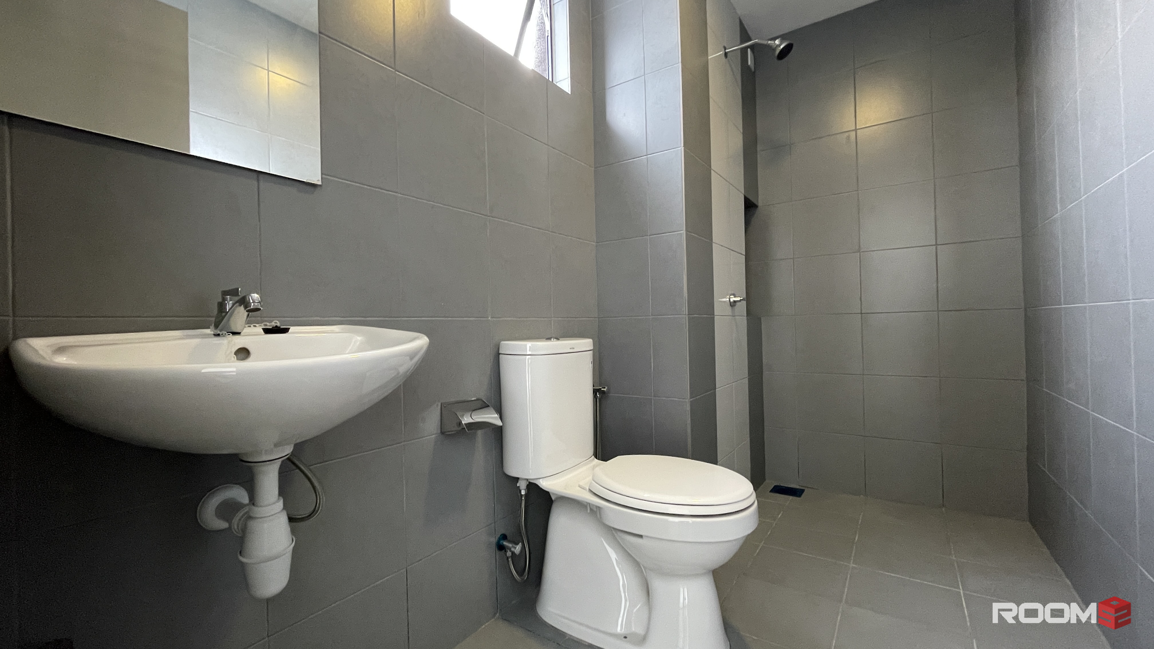 (Alice Retreat) Middle Room with Balcony For Rent @ Regina Residence USJ 1