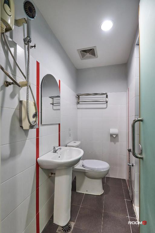 💥JULY PROMOTION💥 Private Queen Room Near The Strand Kota Damansara