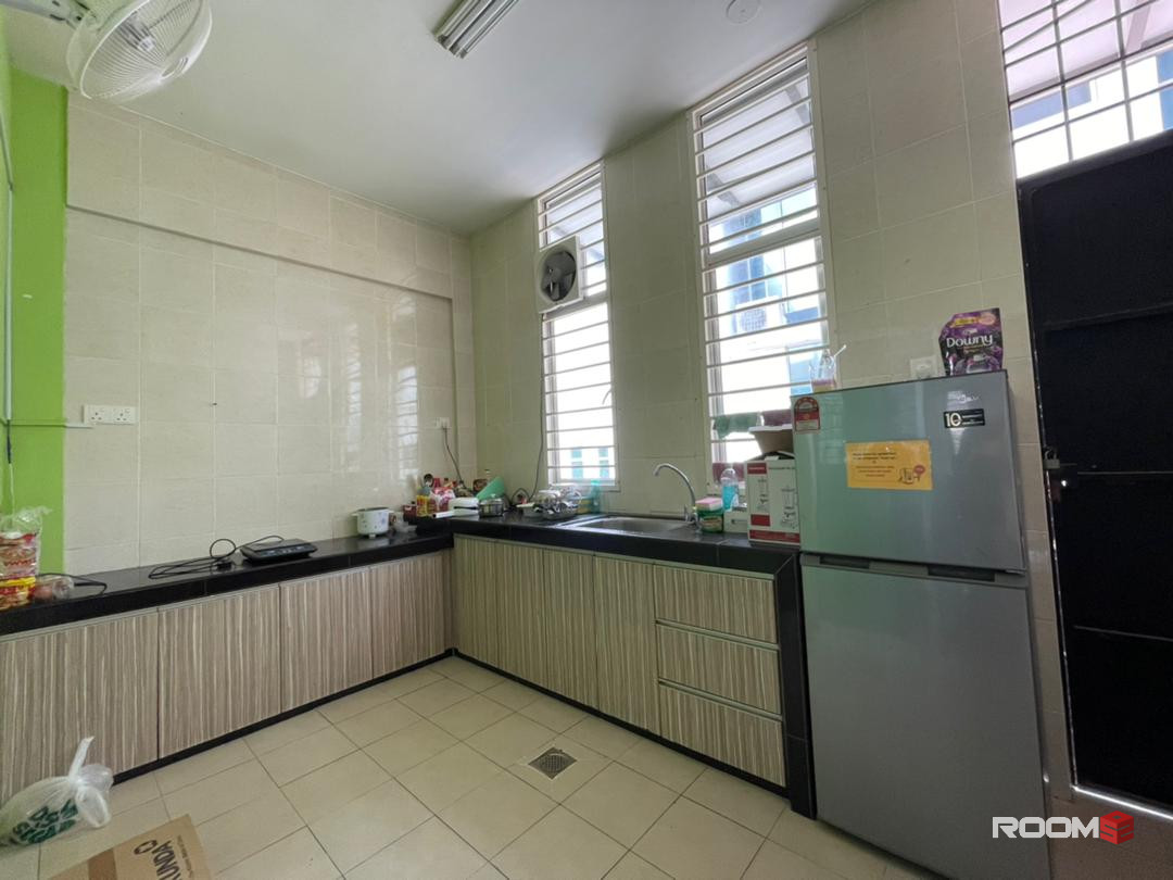 Single Room at Nilai, Negeri Sembilan, Bilik Sewa Nilai {🔥 👉𝑭𝑶𝑹 𝑭𝒆𝒎𝒂𝒍𝒆} Desa Anggerik, Nilai Impian, USIM