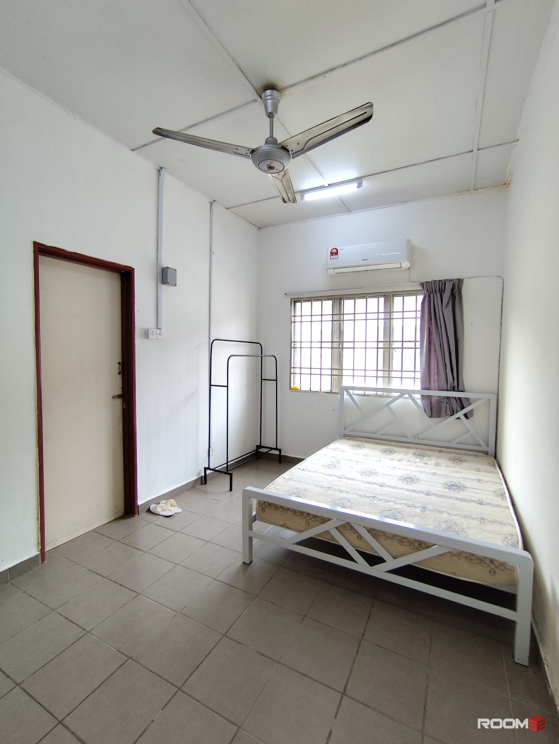 ‼️ Middle Room for Rent @ Kota Kemuning ‼️