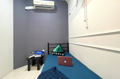 Newbie In KL Area😰? Want Room Near To Trains?🚆 This Middle Room at Bistari Condominium for rent!