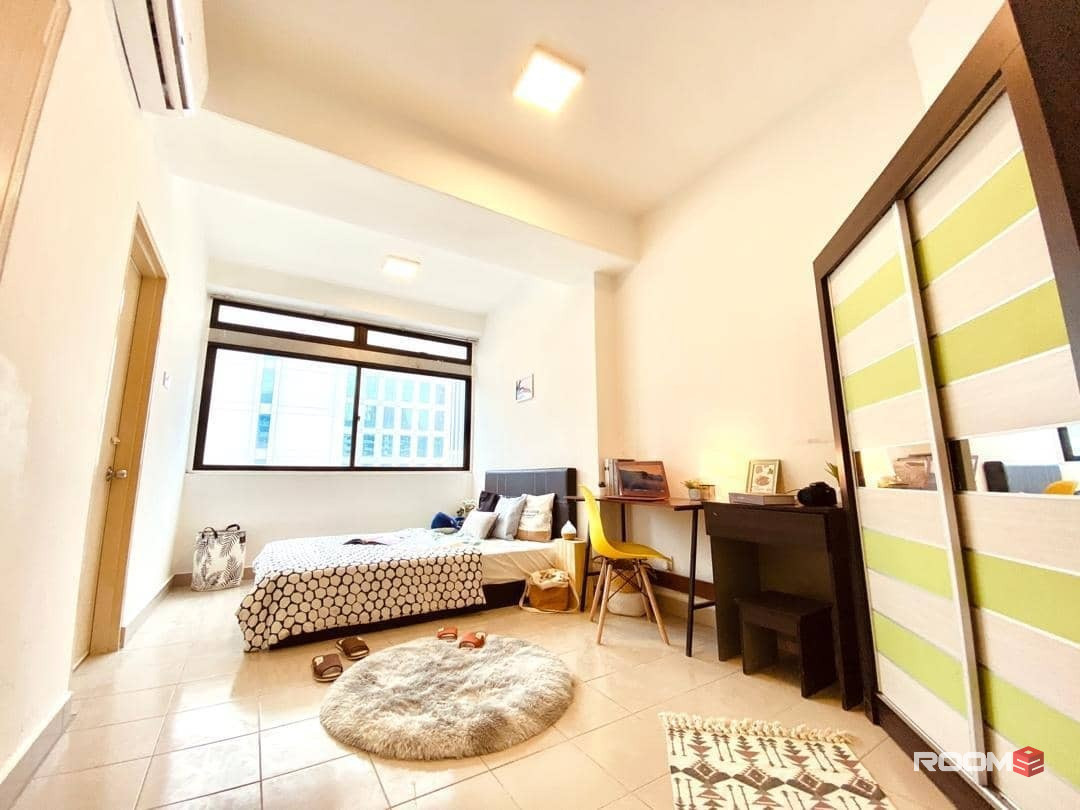 Charming Location Near To Main Street🏣 Luxury ✨Near To MRT Bukit Bintang🚆Large room for rent at Fahrenhite88