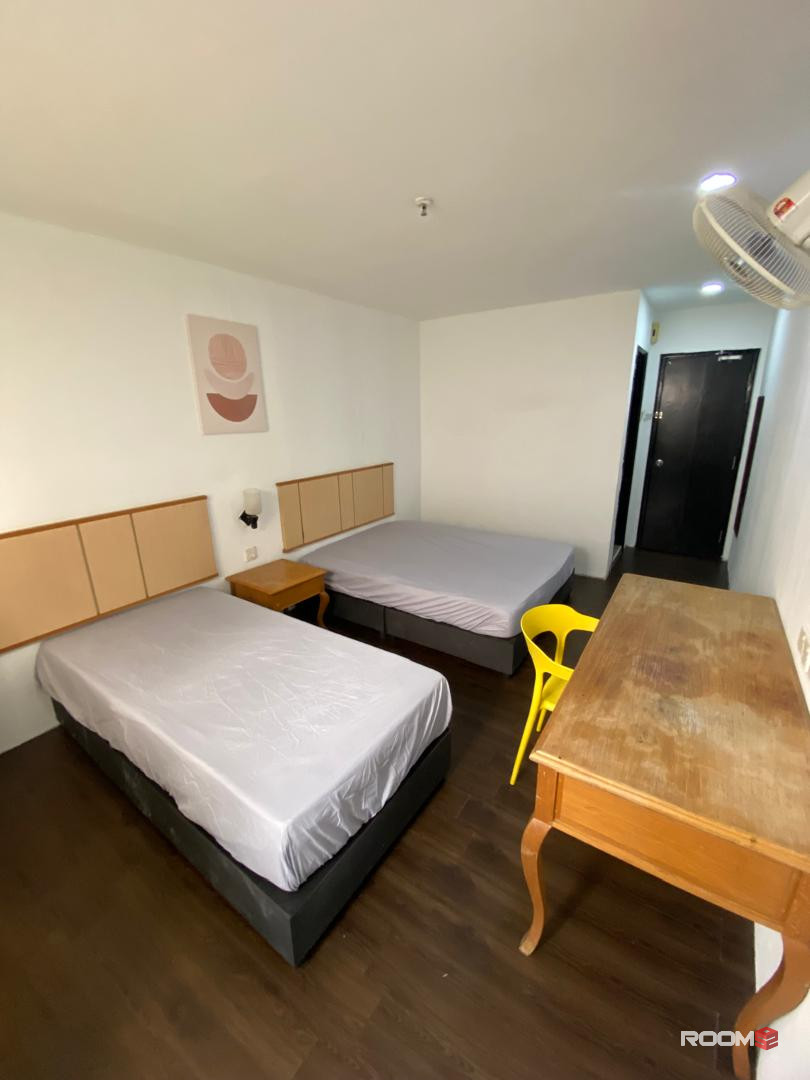 Walk to IOI Mall & LRT! Fully Furnished Co-Living Room @ Puchong Jaya 🚆 (Zero Deposit!)