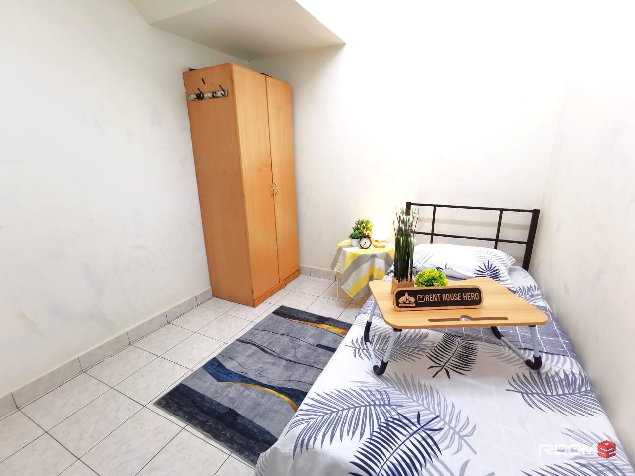 Middle Room at Bandar Puchong Utama [" 𝚂𝙰𝙻𝙴 𝙼𝙴𝚁𝙳𝙴𝙺𝙰 !! "] Bilik Sewa Puchong [1 Months Depo 💥] Puchong Utama