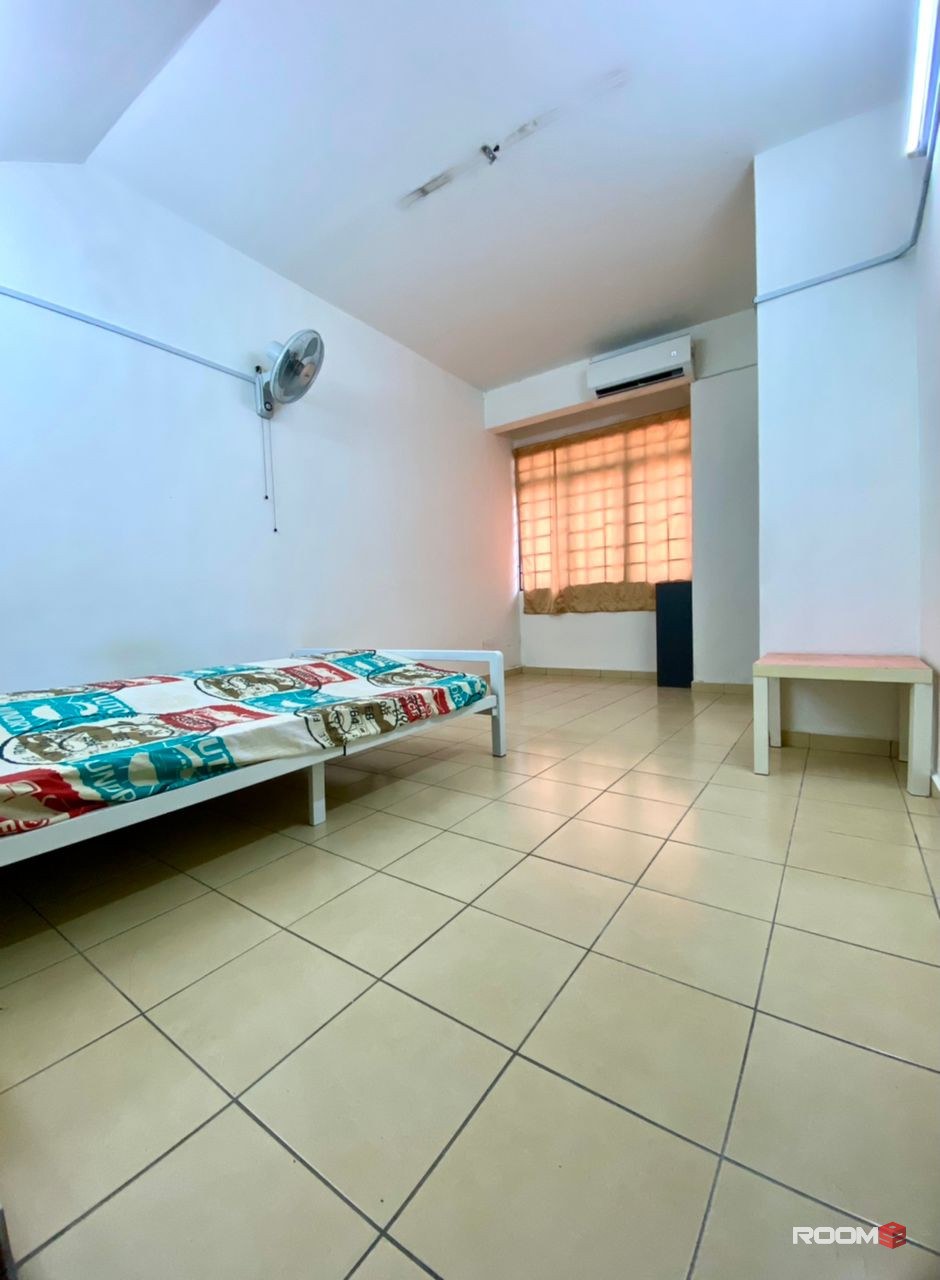 🔥BU2, Bandar Utama Fully Furnish Middle Room  🚶3 Minutes walking distance to One Utama, KPMG, First Avenue, MRT