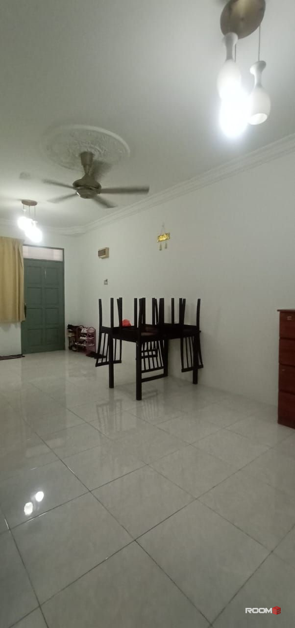 Master Room, Mentari Court, Blok G, Bandar Sunway