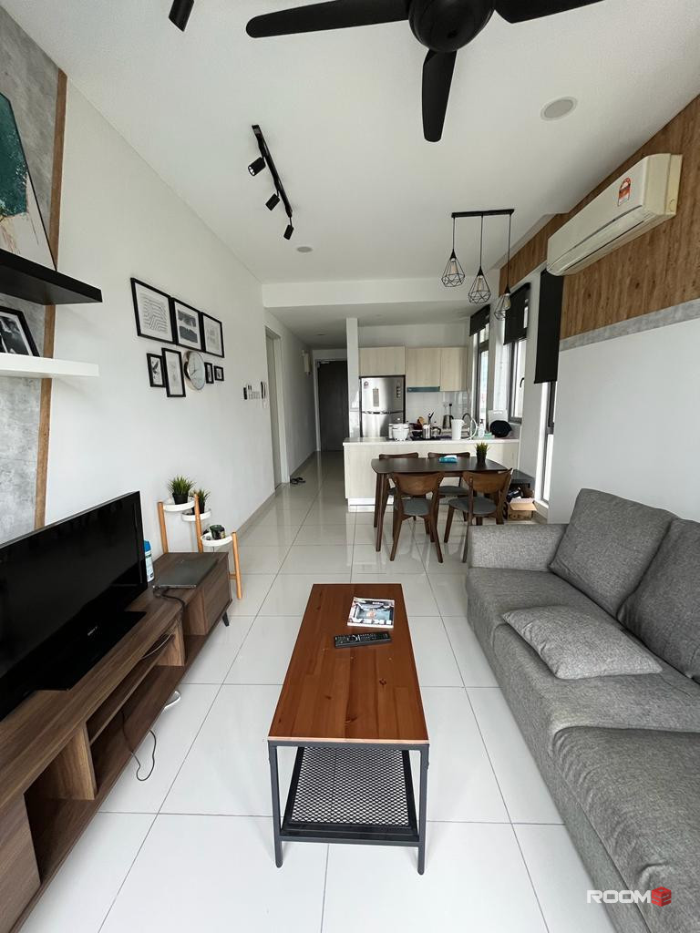 Master Room at VIVO Residential Suites - 5 Minutes to Bangsar South/Mid Valley