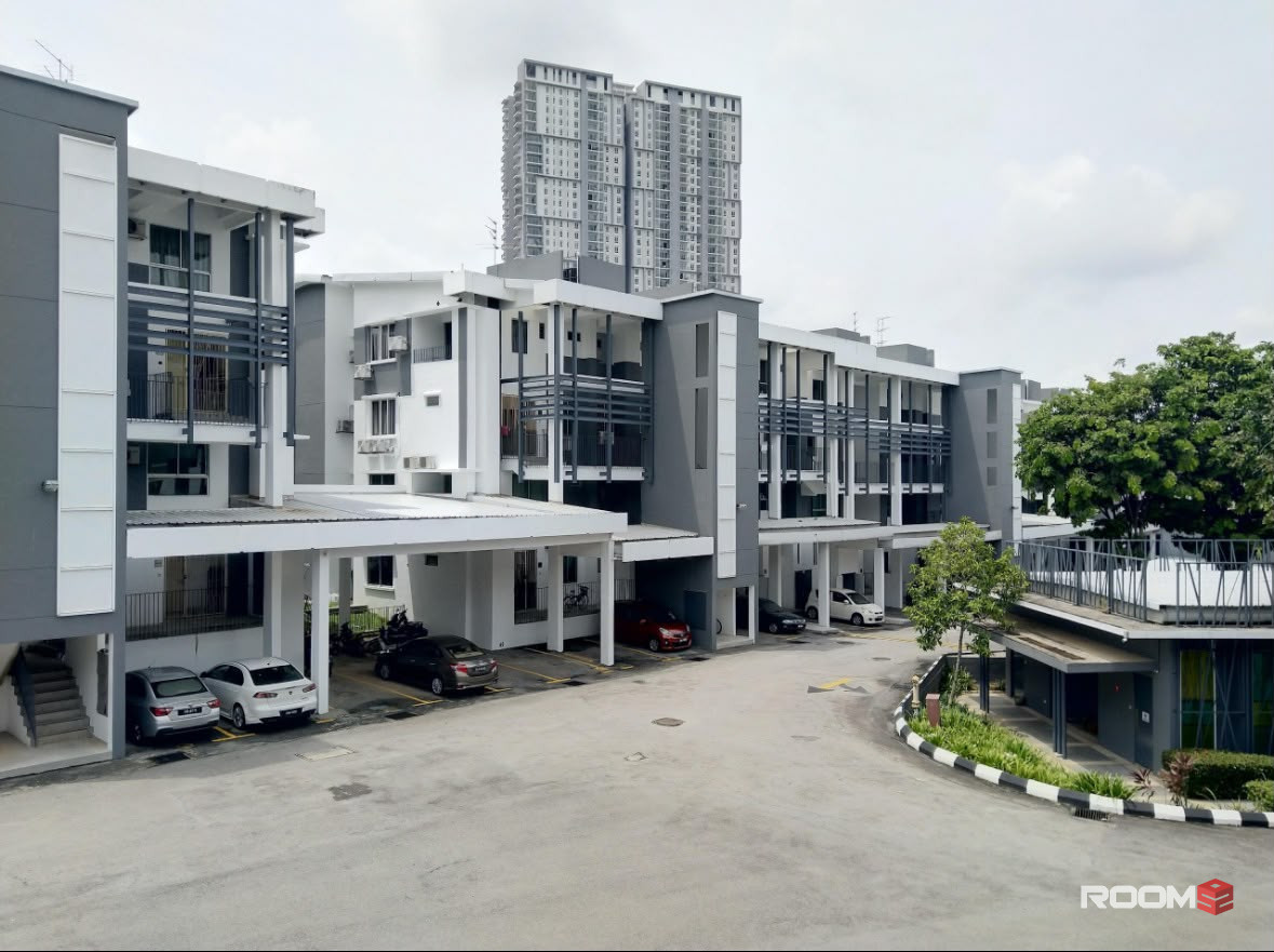(Aug 26) Cyberjaya Master Room Female Unit