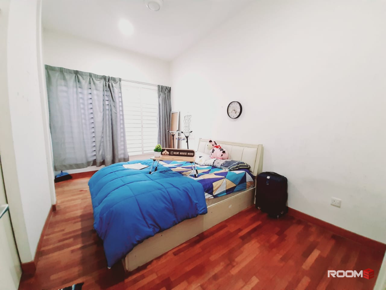 Middle Room at Bandar Mahkota Cheras, Cheras South [𝙵𝚁𝙴𝙴 𝚄𝚃𝙸𝙻𝙸𝚃𝚈] Bilik Sewa Cheras {Attach Toilet} Sunstone