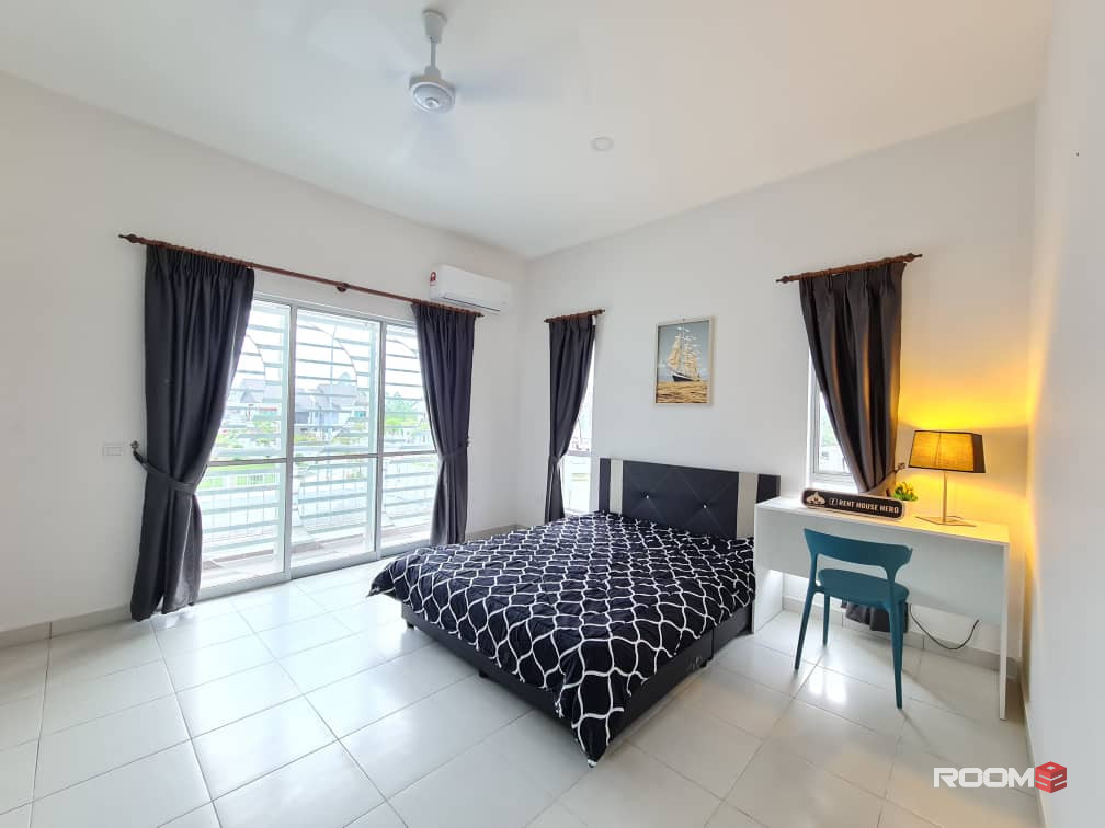Middle Room at Seremban 2, Seremban, Bilik Sewa Seremban [🔥 👉 AIRCOND, Free WIFI] Saujana Tropika, PLAZO, AEON, S2