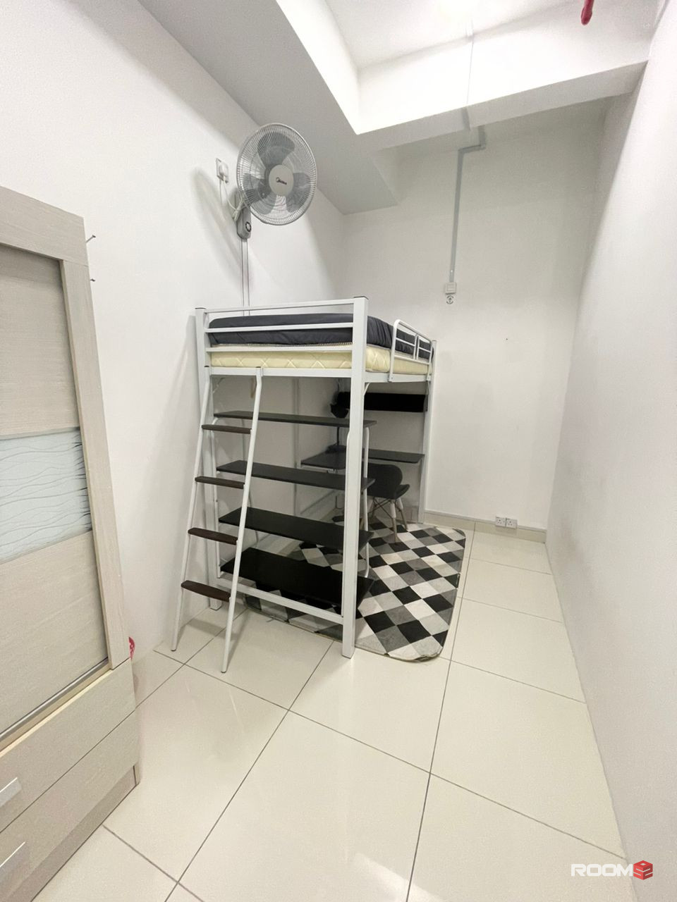 Work at Gleneagels Hospital❓🏨 Rent With Us ❗Only 4 Min Walk 🚶