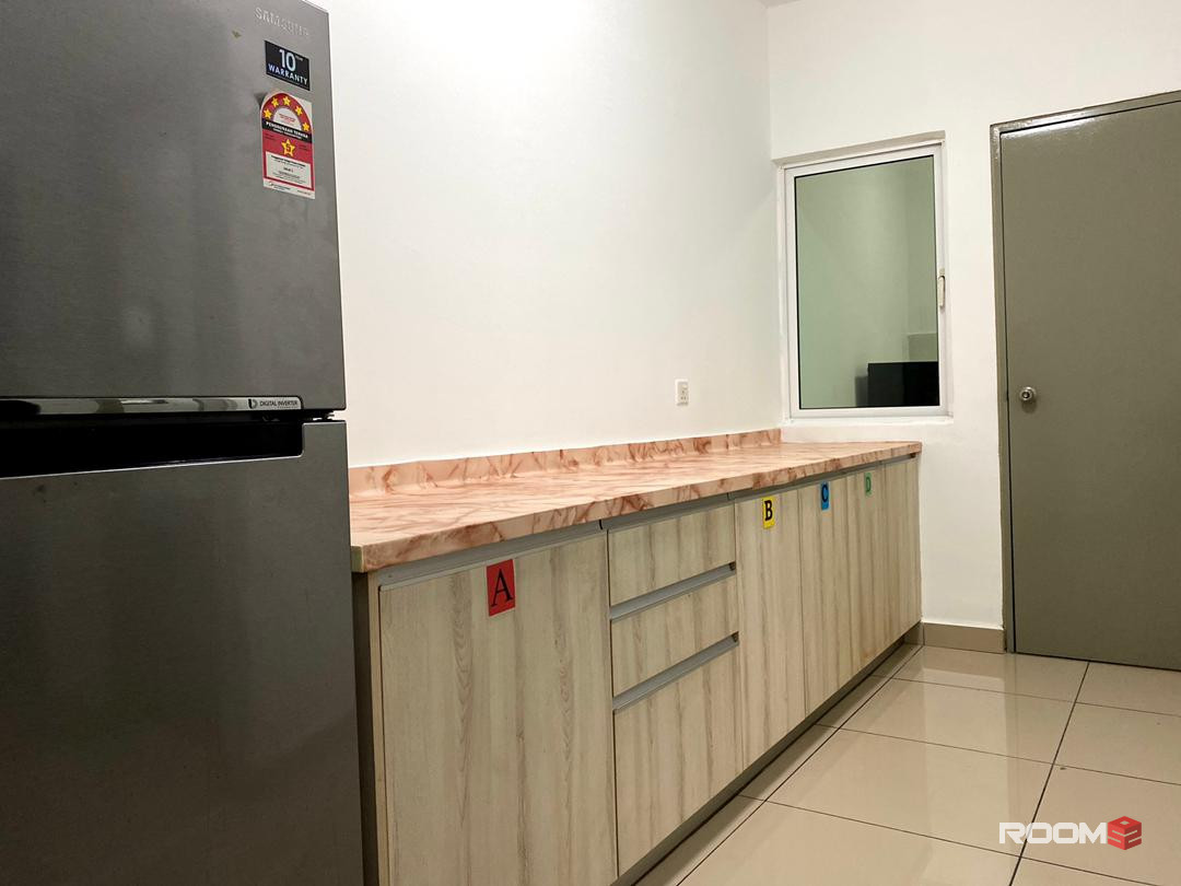 PACIFIC PLACE MEDIUM ROOM/FULLY FURNISHED/LRT STATION