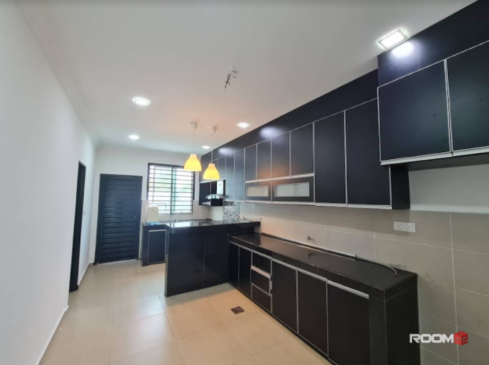 The Best Accomodation 🧕 [𝓕𝓔𝓜𝓐𝓛𝓔 𝓞𝓝𝓛𝓨] Balista Hijayu, Sendayan 📣 Rare Vacancy ❗More Privacy 🚀 D'Tempat