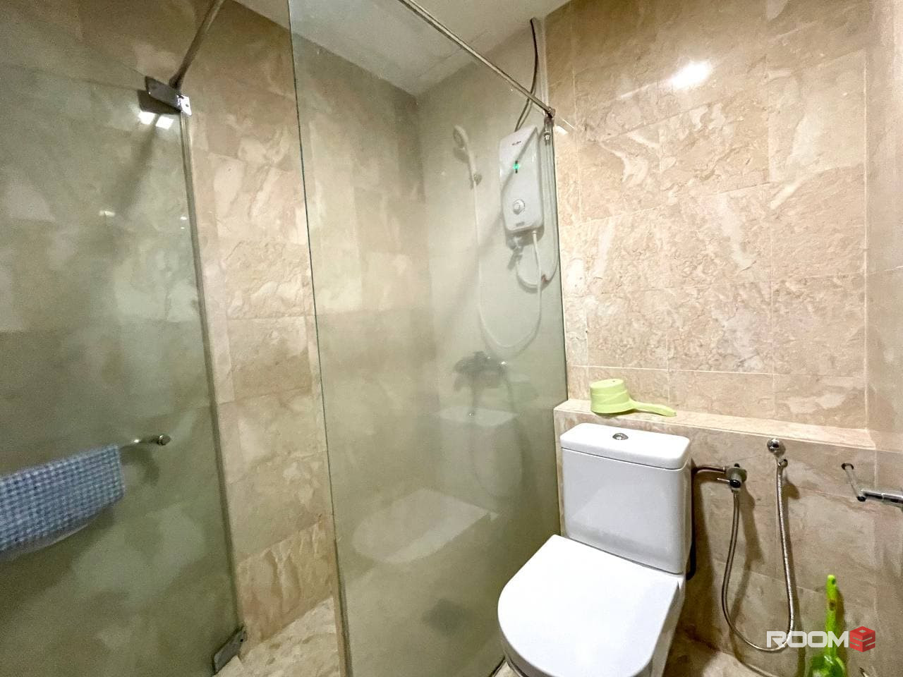 Hotspot Location 📍 ZERO DEPOSIT Room 🛋️ 20 Min Walking Distance to KLCC 🏙️