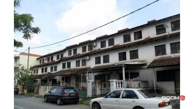 Available on April 03, 2022 onwards Desa Setapak KL, Master Room For Rent (allow by 2 people to sharing)