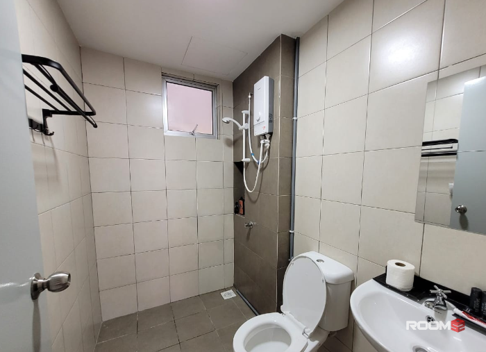 Zero Deposit Room At Bukit Jalil 🛋️ : Near LRT Sri Petaling Line 🚄