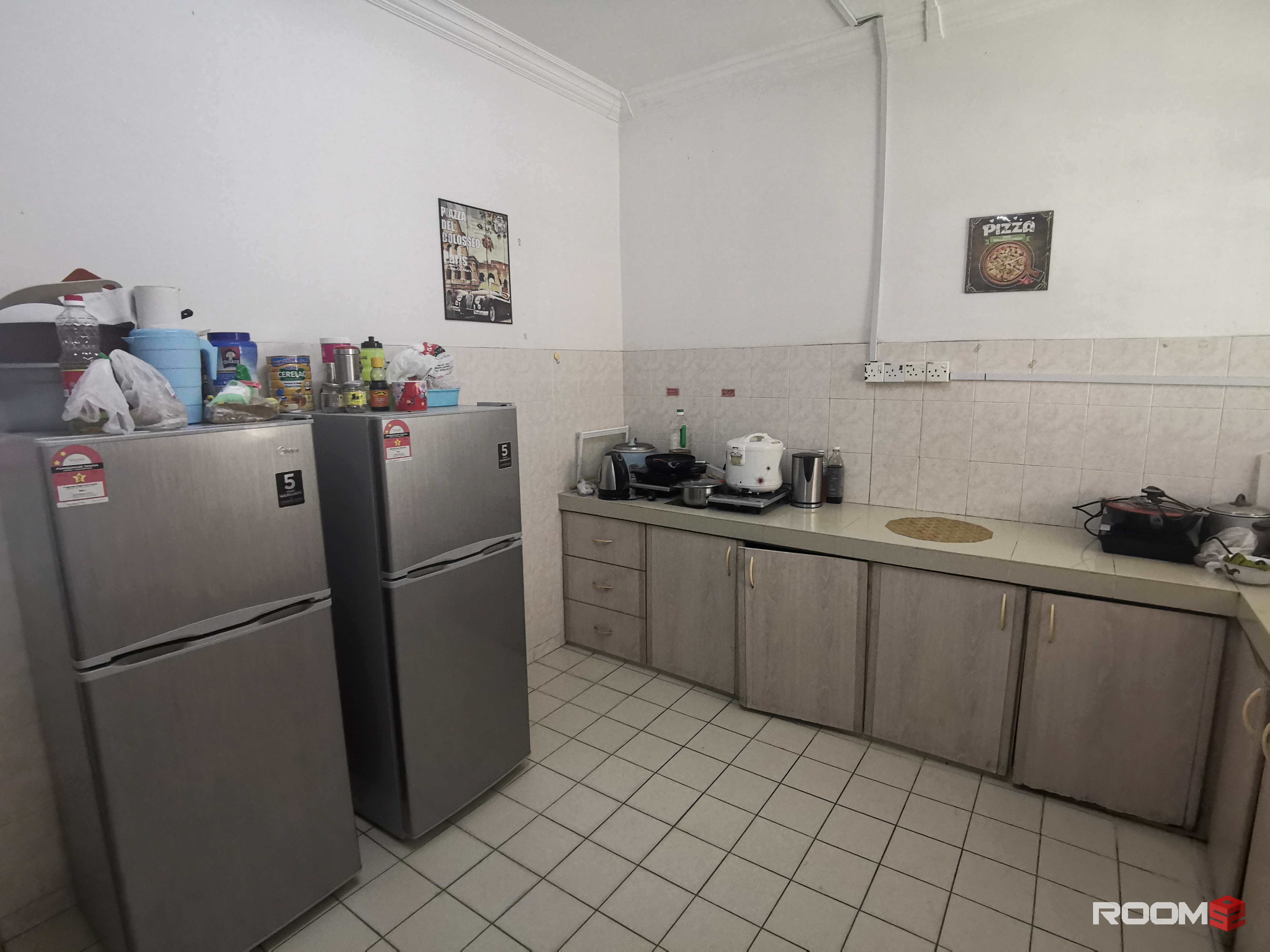 🏠💨💨💨 Middle Room 3mins to LRT Lembah Sungai Station! 🚶‍♂️🕒🚉