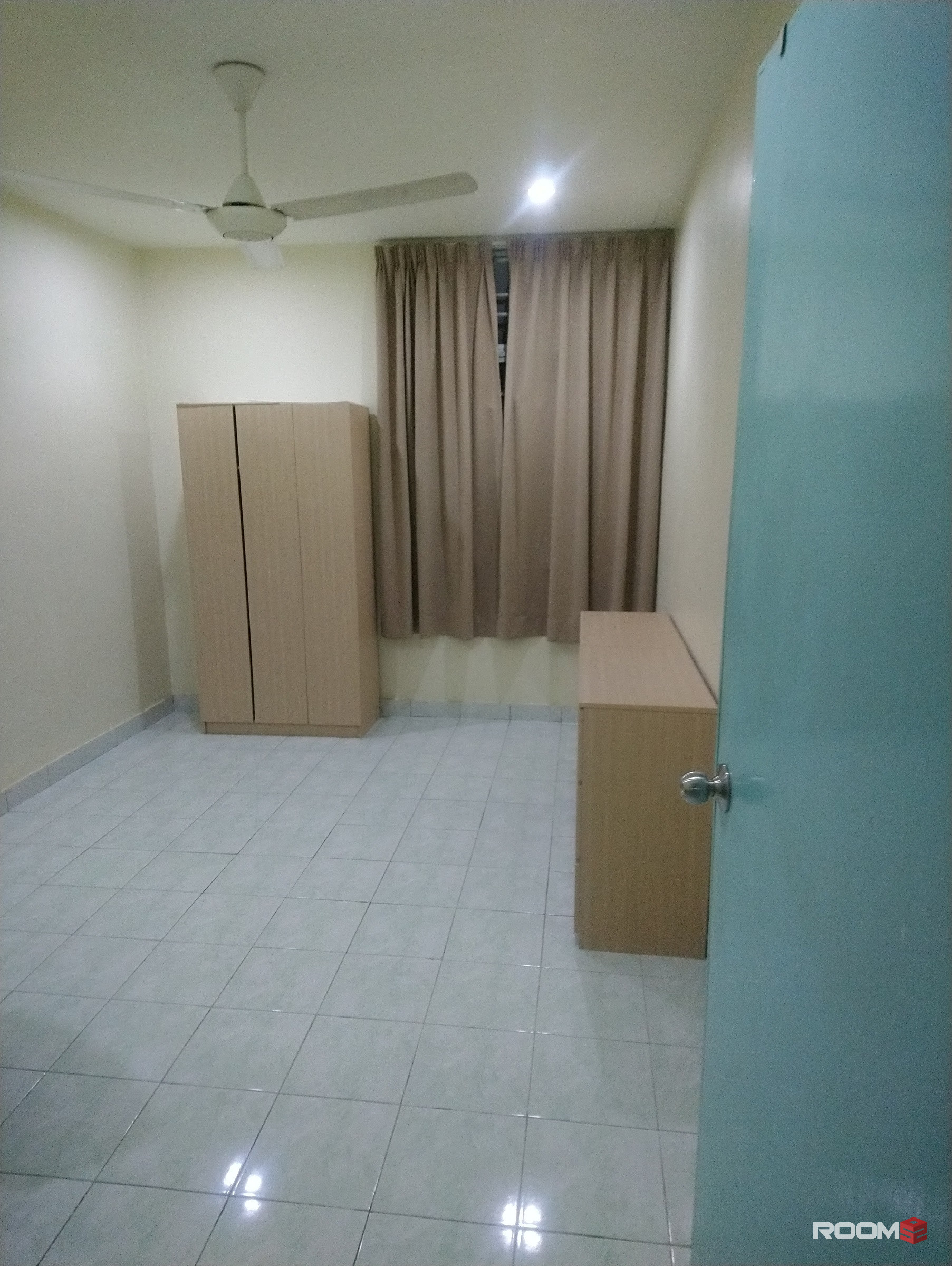 One Medium Room For Rent At Cheras