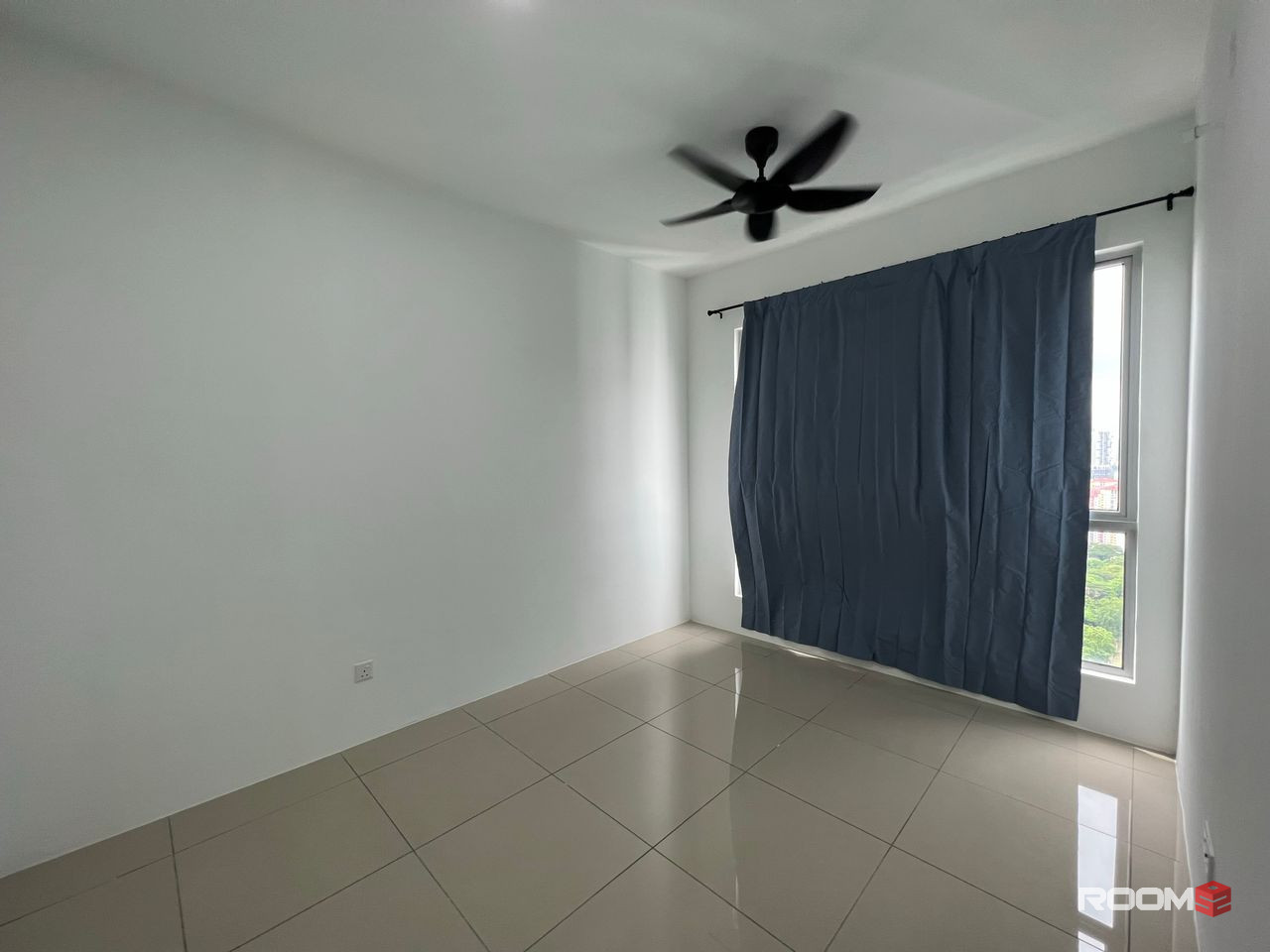 Big Medium Room, UTILITIES INCLUDED, Semarak, Splendor, 3mins to KLCC