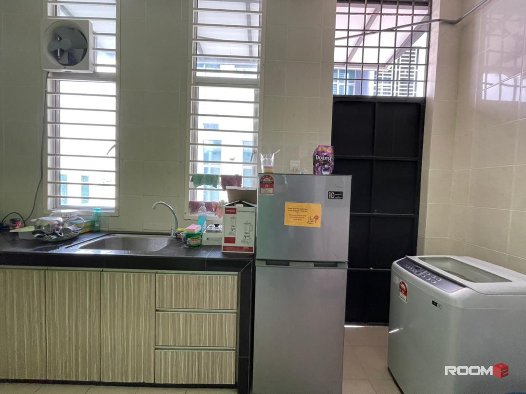 Single Room at Bangi, Bilik Sewa Bandar Baru Bangi [𝑭𝑶𝑹 𝑭𝑬𝑴𝑨𝑳𝑬 🔥]  Seksyen 3, UKM, Hosp Annur, KK Bangi, NIOSH