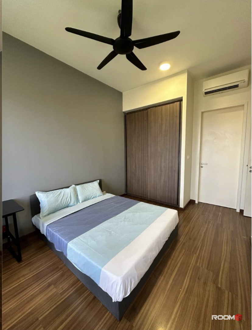 [Female unit🙋‍♀️] Master Room with Private bathroom🛁 @The Petalz, Old Klang Road