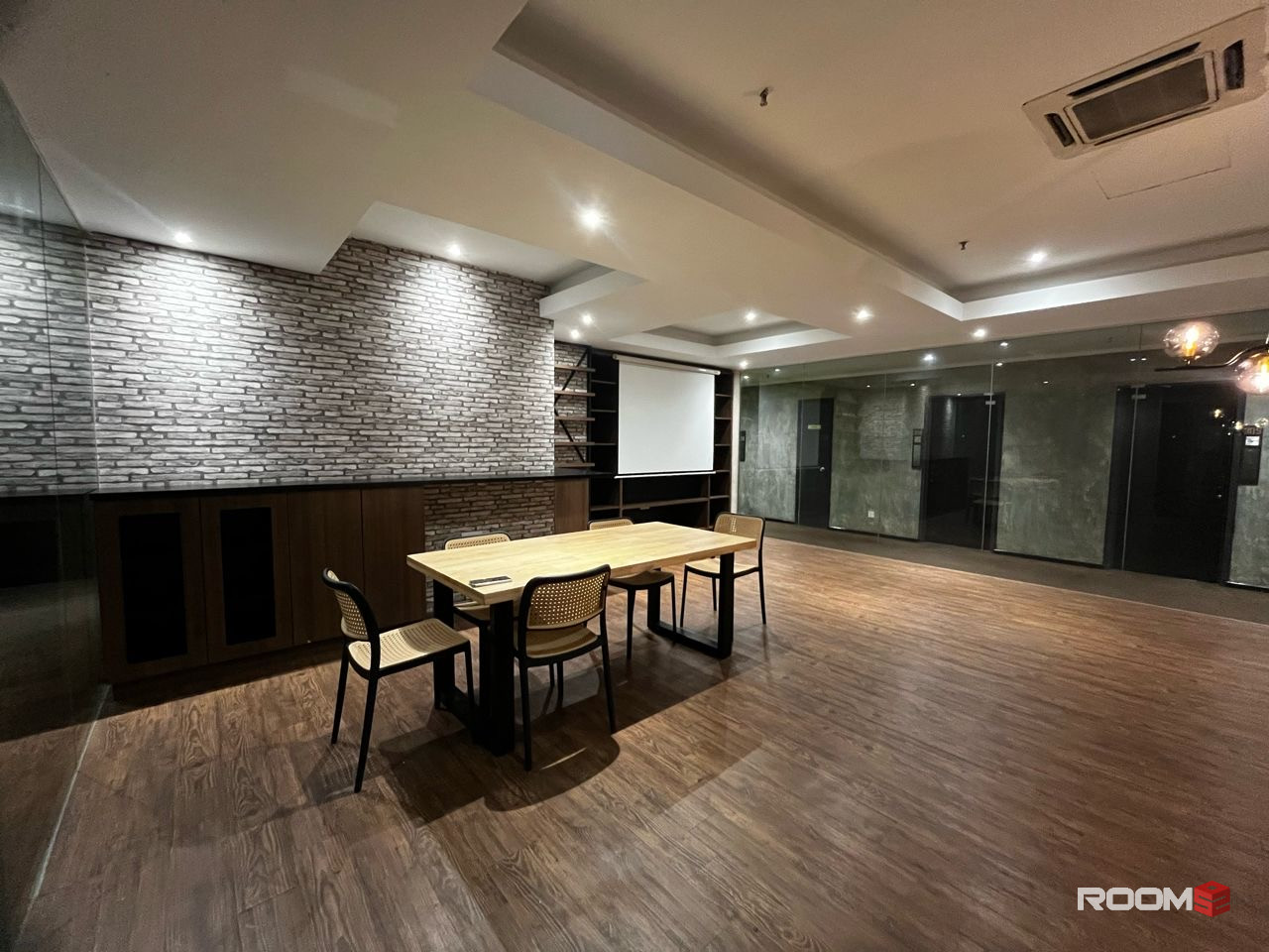 🚝5 min to LRT PUDU🚝❗ 0 Deposit🔥Private Room with Attached Bathroom 🔥 Move in IMMEDIATELY ‼️  Airbnb style Concept🔥