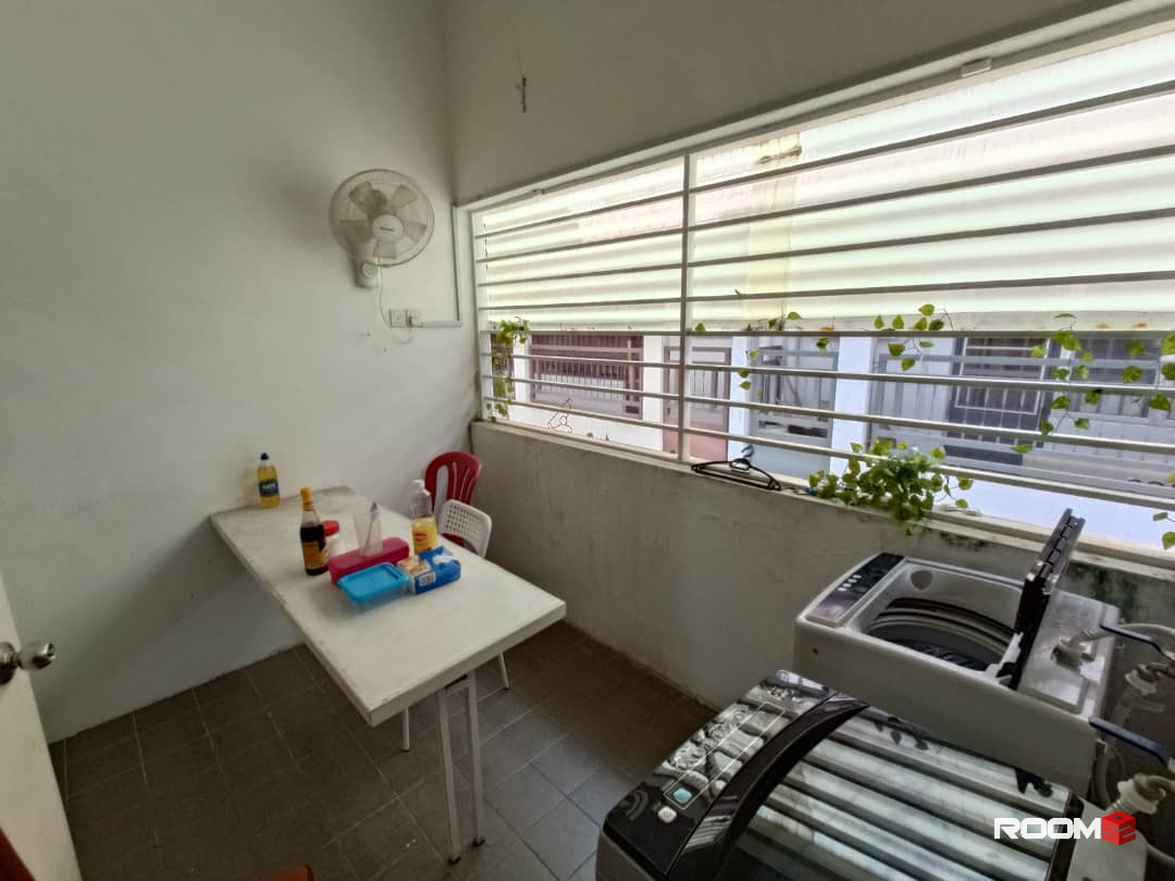 SINGLE ROOM AT👉JALAN SETIA INDAH U13 👈NEAR TO SETIA ECO ARDENCES, SETIA CITY MALL , JAYA GROCER ,BUKIT RAJA